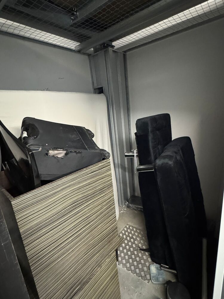 Porto Self storage facility auction IB-8397