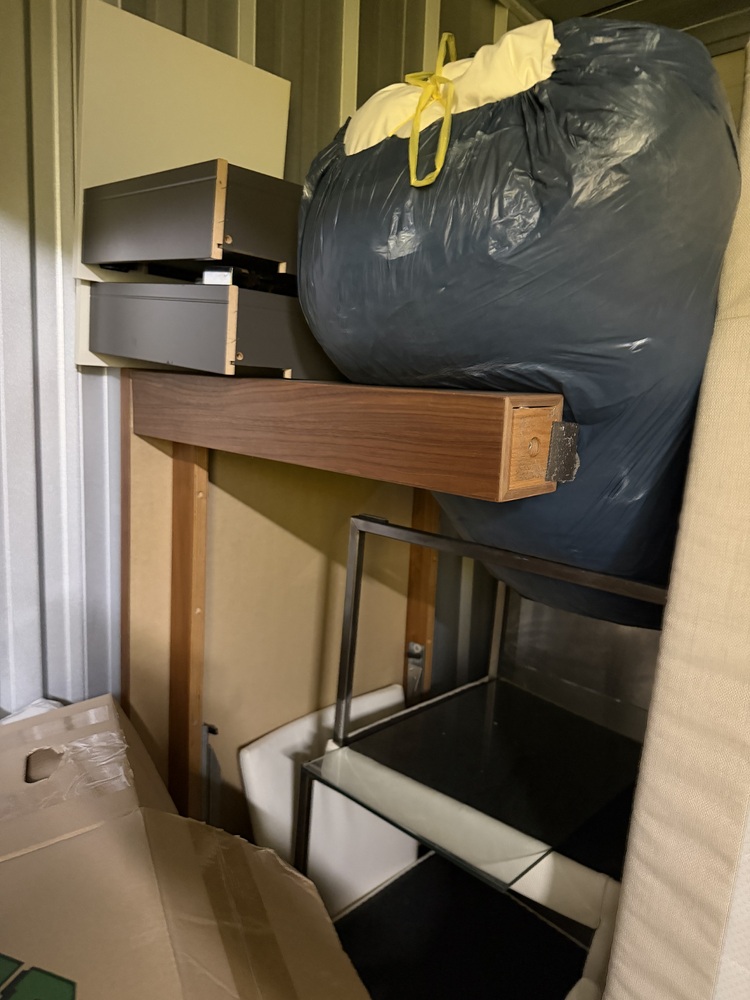 Amsterdam West Self storage unit auction IB-4001 23