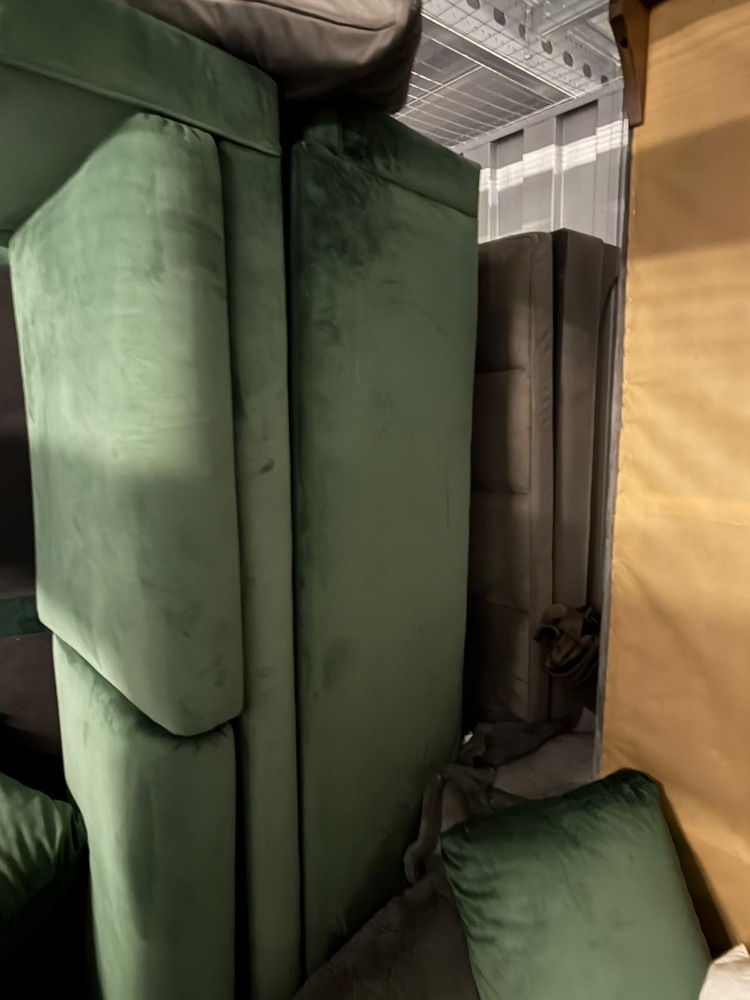Amsterdam Nieuw West Self storage unit auction IB-7520