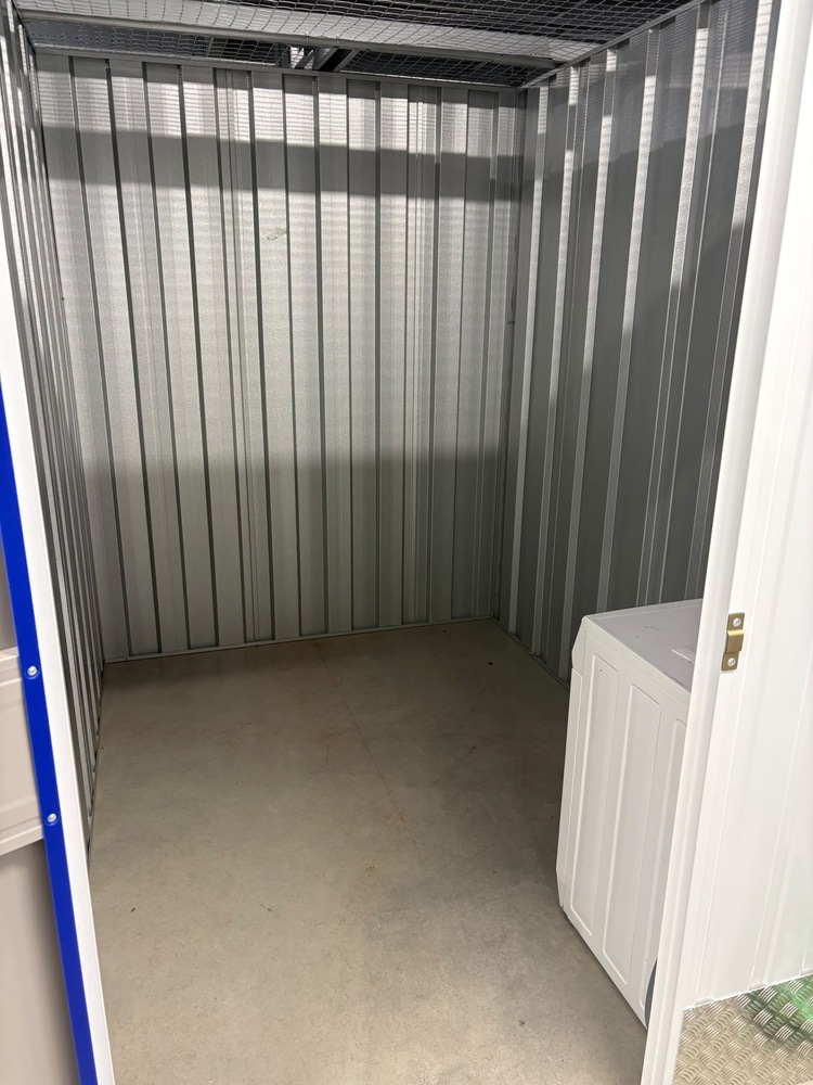 Amsterdam Nieuw West Self storage auction IB-3896