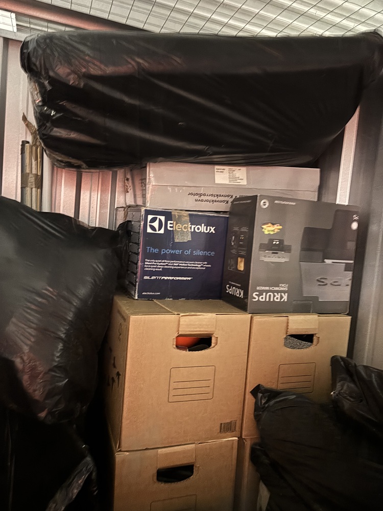Lund Storage Unit auction IB-6812