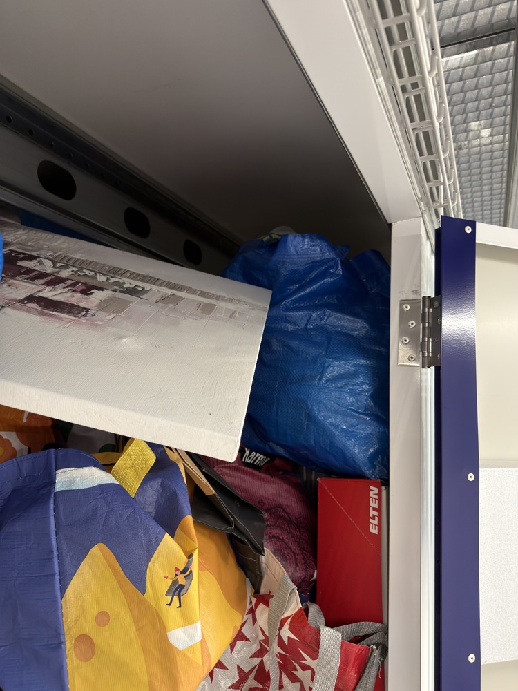 Stockeet Storage Unit auction IB-6835