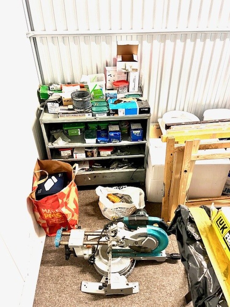 Sollentuna storage facility unit auction IB-8539
