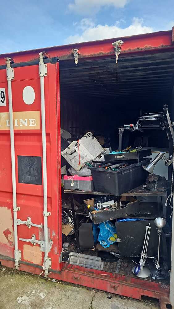 Swartbox Tilburg Storage Unit auction IB-1090