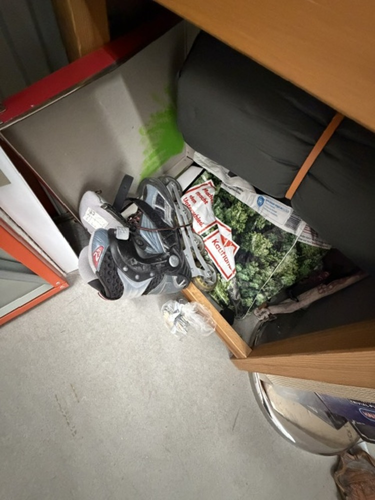 Safestore - MyStorage Berlin storage facility unit auction IB-4750 16